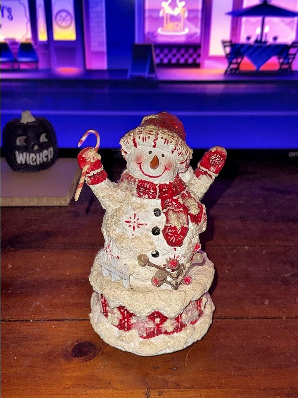 Snowman Holiday Decor in White & Red